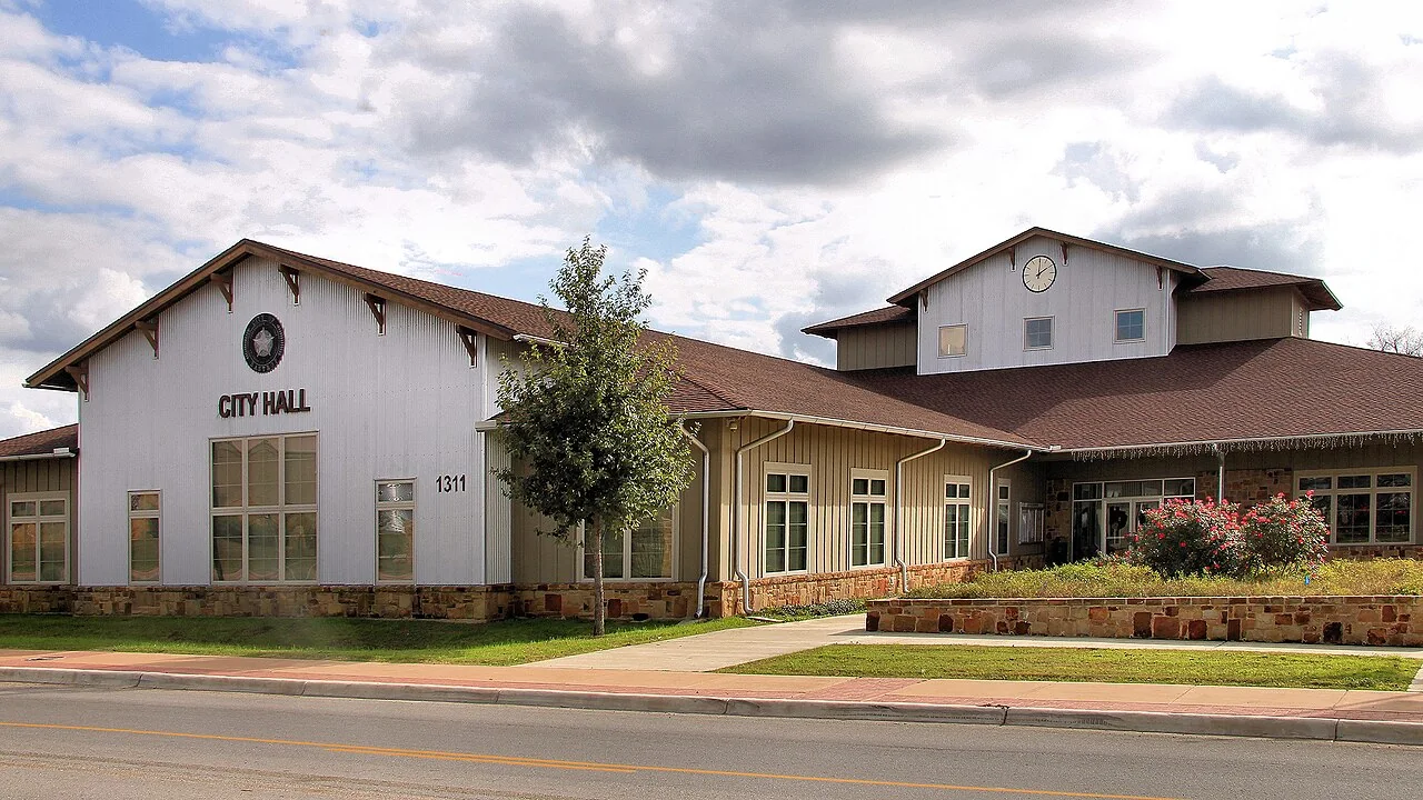 Bastrop City Hall, photographed in 2014