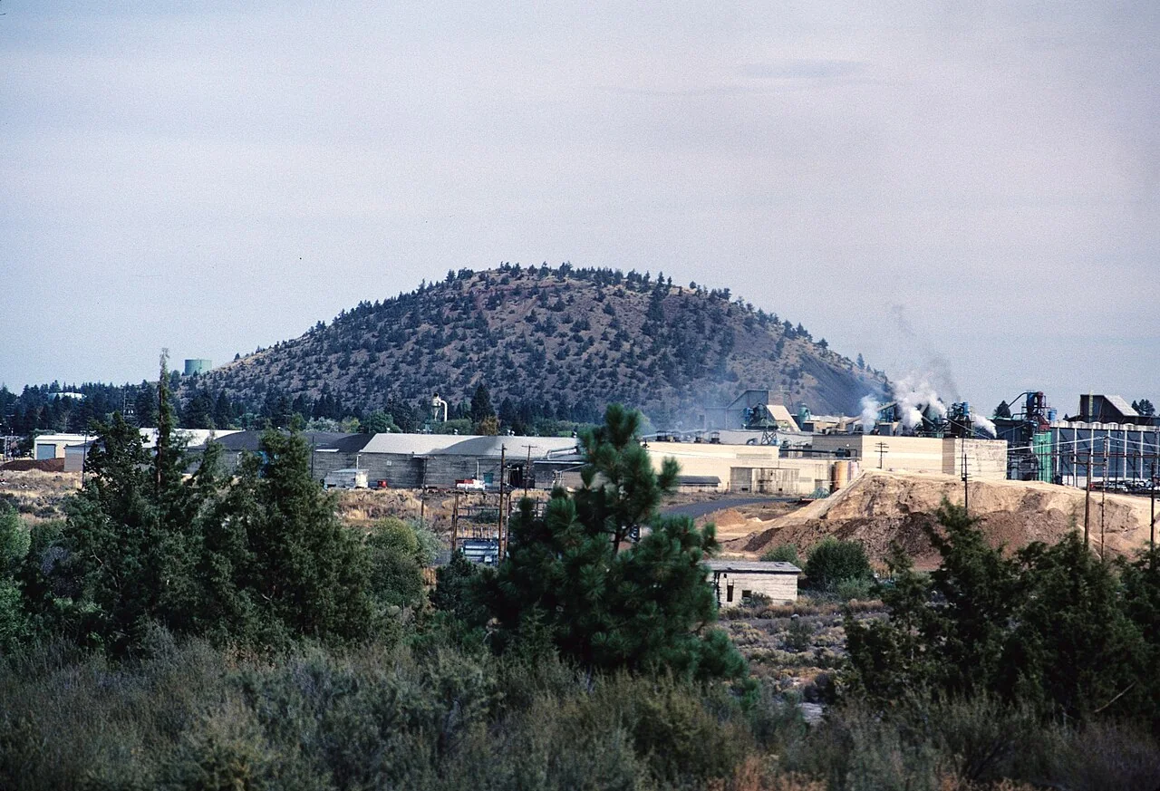 Pilot Butte and its surroundings in Bend