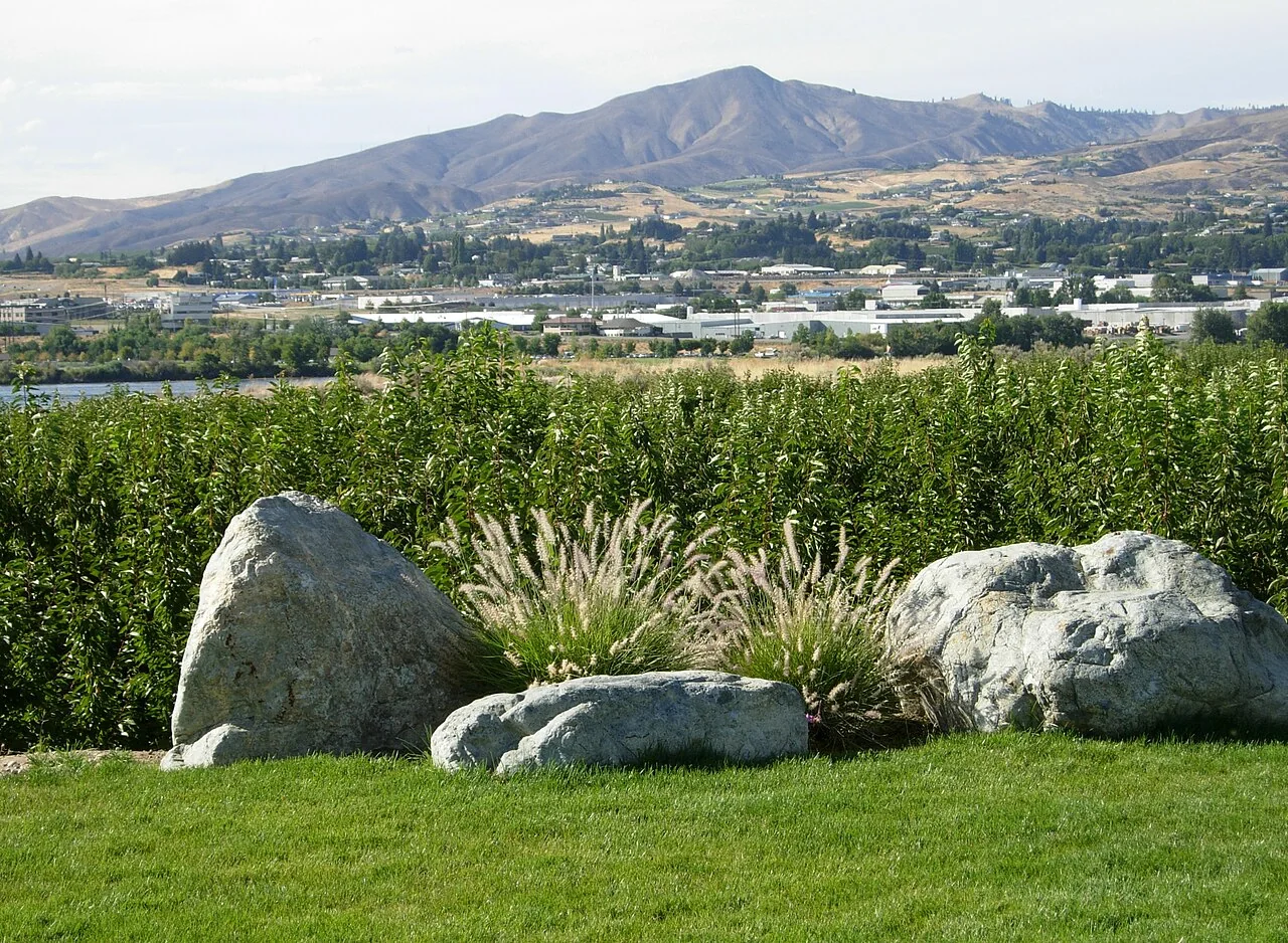 Burch Mountain above the Wenatchee area